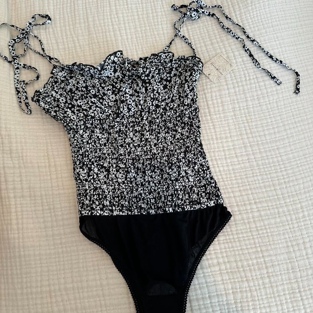 Free People Size XS Bardot Floral Bodysuit in Black Combo - Picture 2 of 6